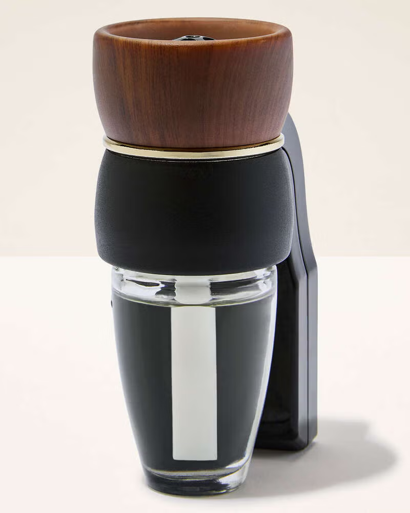 Wallflower plug Black Hourglass Scent Control