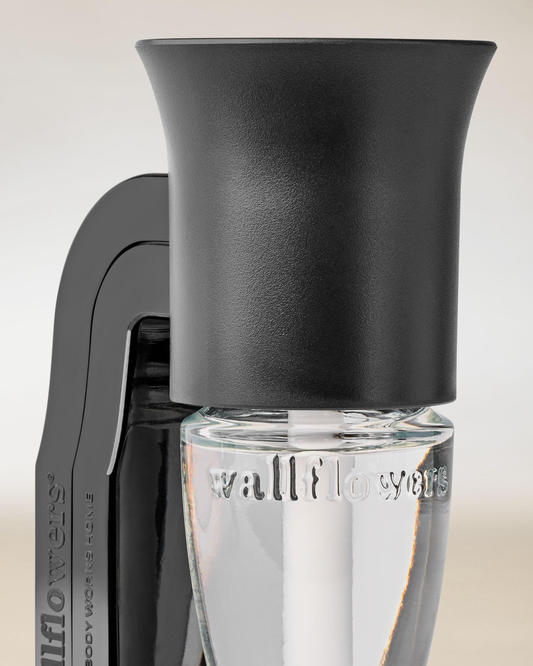 Wallflower Fragrance Plug Negro
